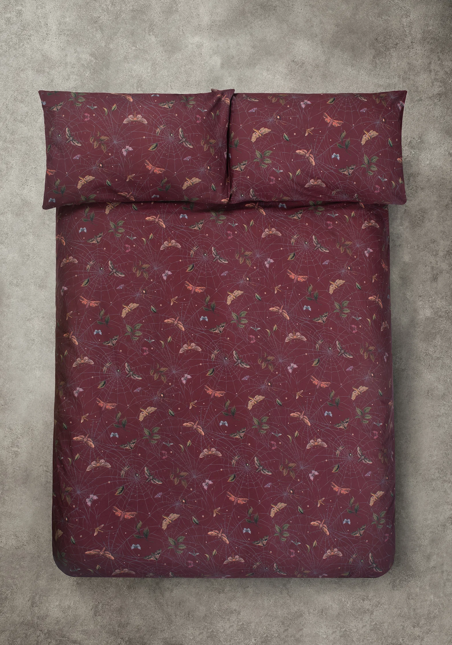 Celia Moth Web Bedding (UK King) - Image 4