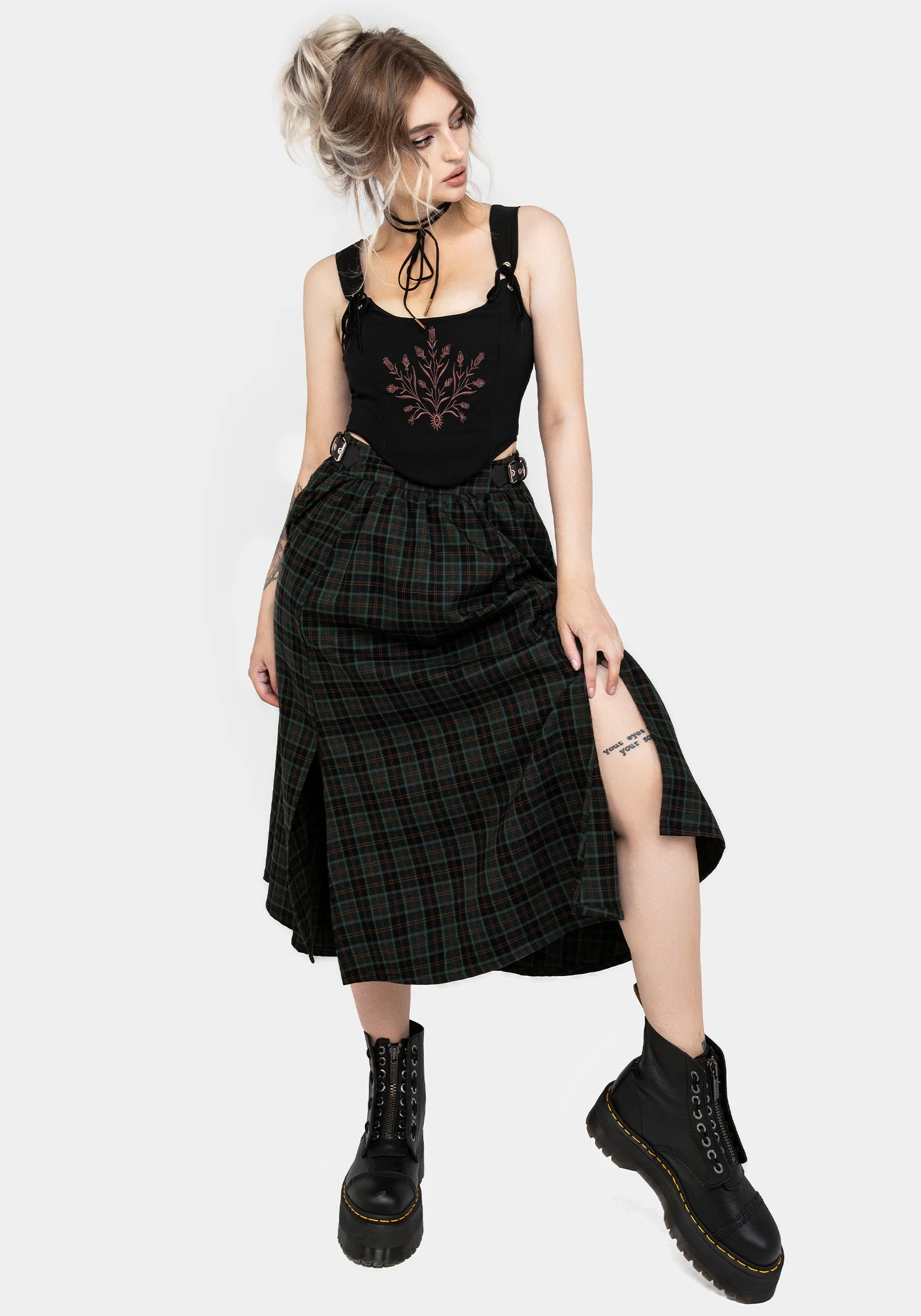 Cybele Embroidered Crop Corset Top - Image 4