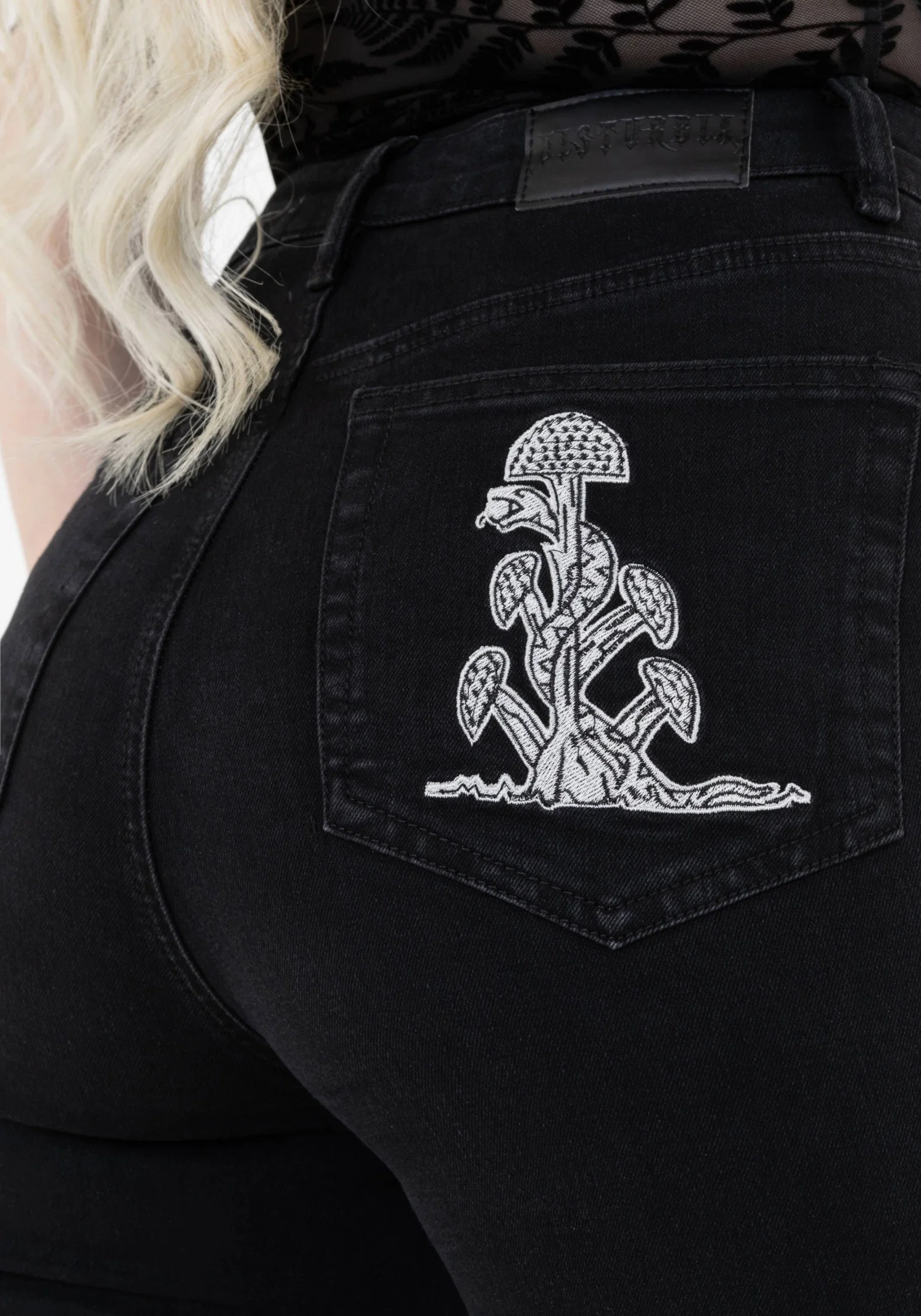 Eden Jeans - Image 5