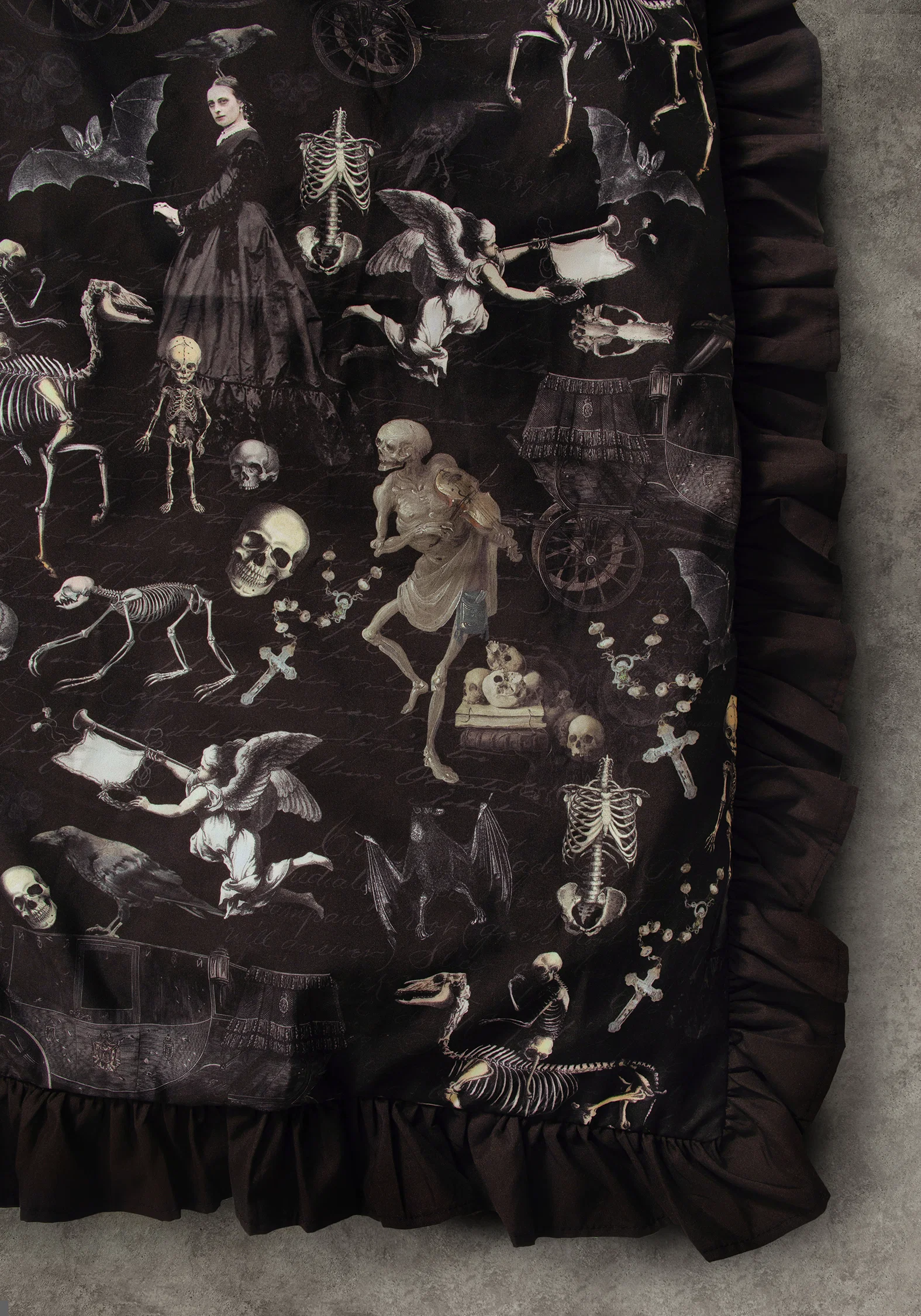 Melancholia Ruffle Bedding Set - UK Double - Image 4