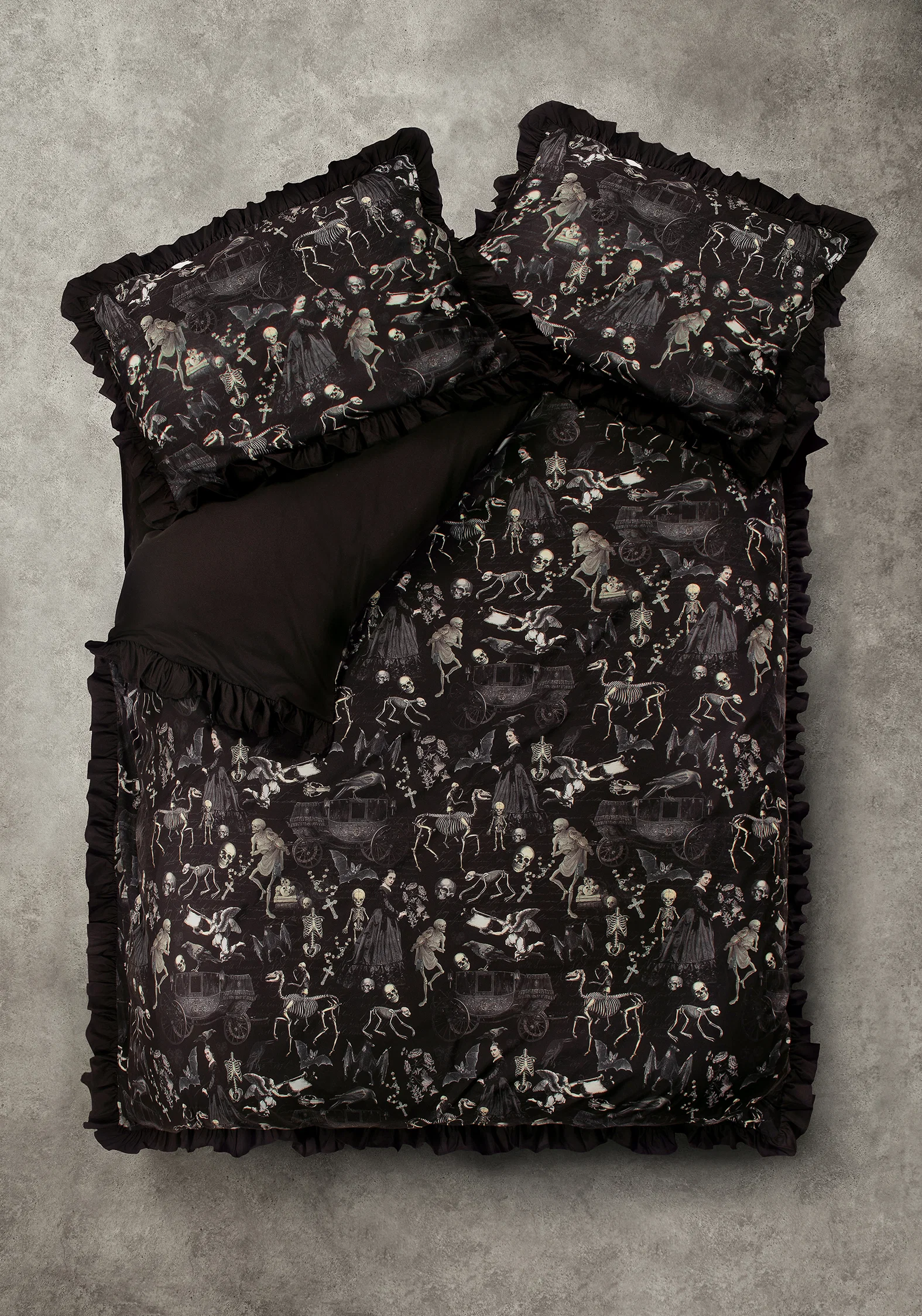 Melancholia Ruffle Bedding Set - UK Double - Image 5